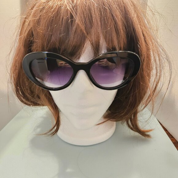 A.J. Morgan | Classy Black Cateye Sunglasses - Picture 5 of 9